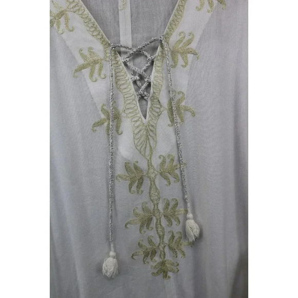 Luxe by Lisa Vogel Tunic-Batwing Sleeves-Size Medium-Tassels - Picture 9 of 9